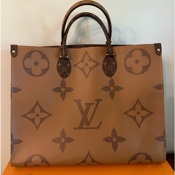 LV On the Go GM AUTHENTIC / EXCELLENT condition. Carried once to dinner. - Picture 1 of 6